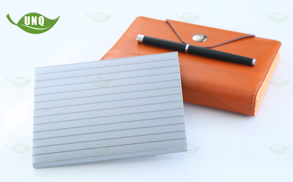 優尼科灰色陽光板圖片